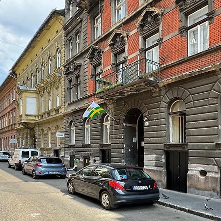 Charming & Cozy Central 1Bedrm Suites Budapest Esterno foto