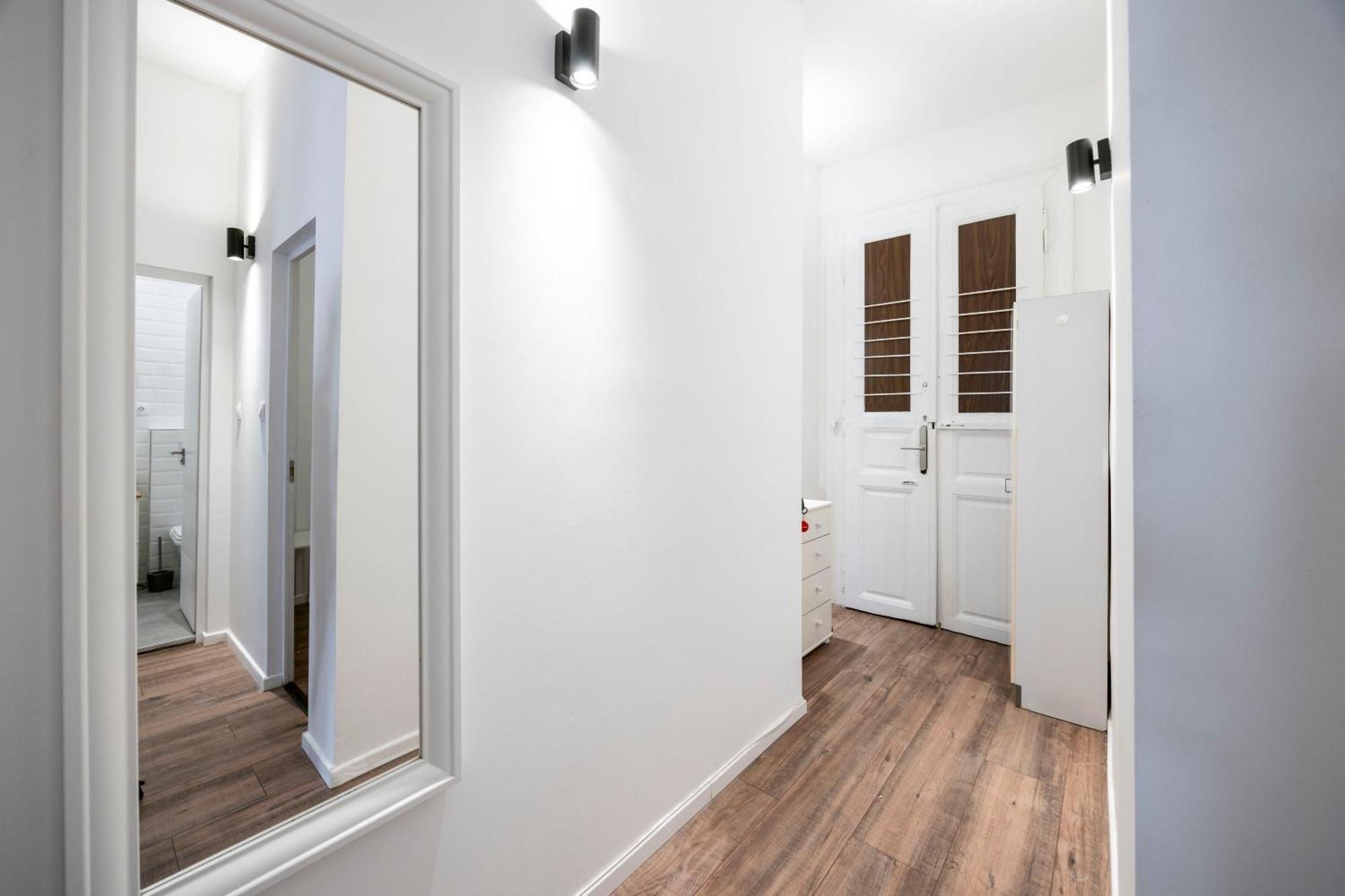Charming & Cozy Central 1Bedrm Suites Budapest Esterno foto